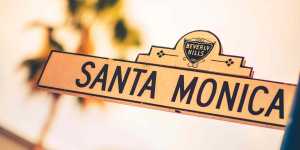 MovingRightAlongWithYourCarToANewState Moving Expeditors residential fast moving moving movers foreman